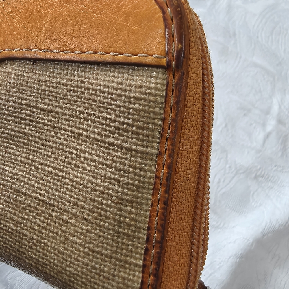 Fossil Key-Per Retro Wallet - AS IS / Rough Condition - Picture 6 of 7